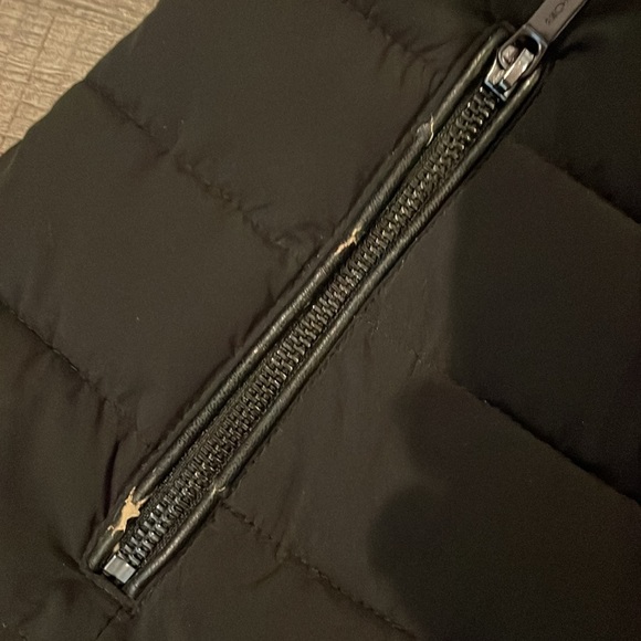 Michael Kors Packable puffer coat with hood - black - size small - Picture 5 of 8